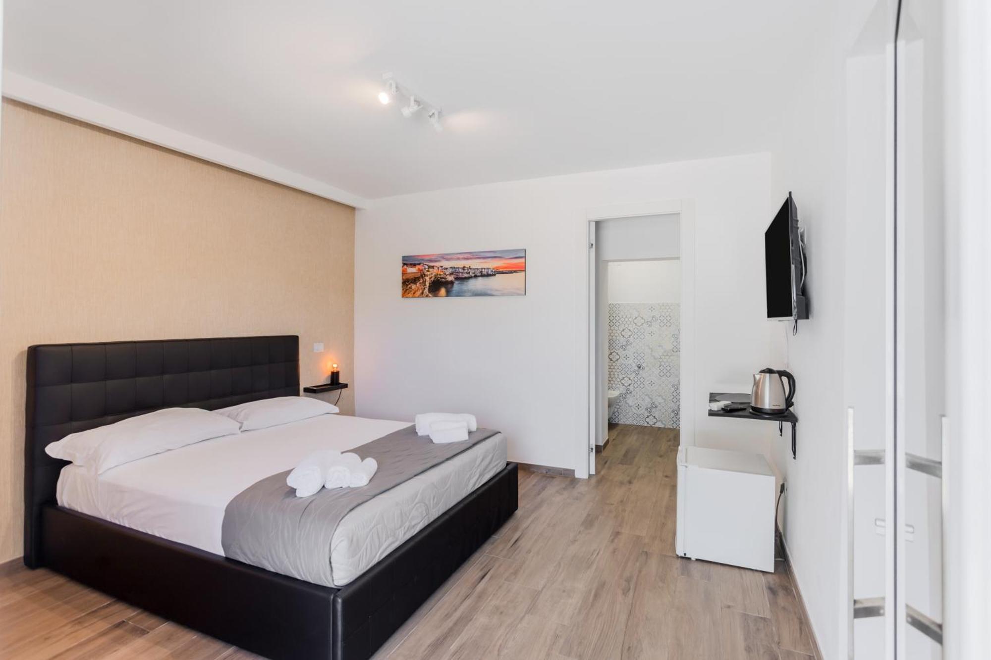 Pietramare Luxury Suites Μπάρι Εξωτερικό φωτογραφία