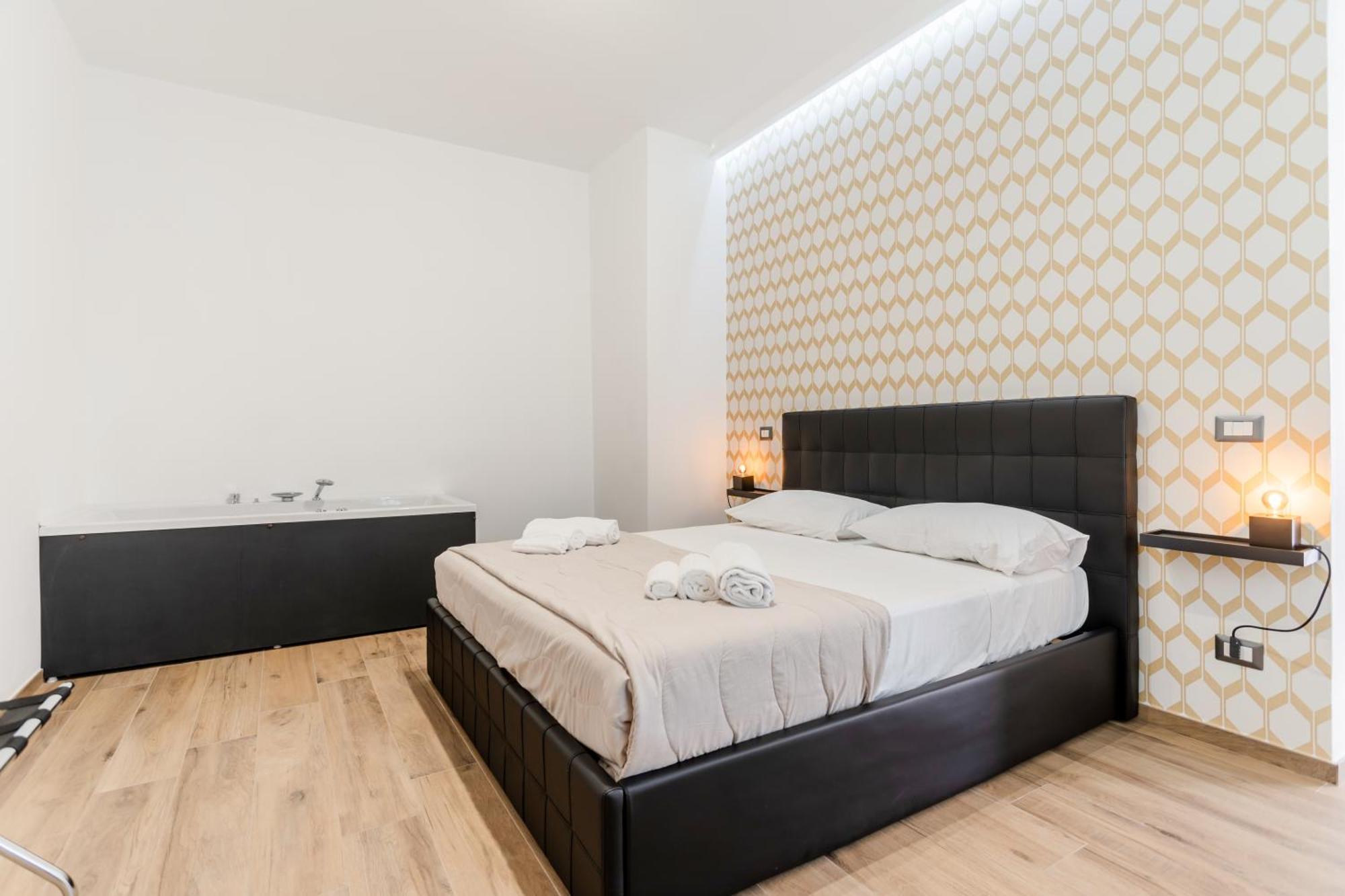 Pietramare Luxury Suites Μπάρι Εξωτερικό φωτογραφία