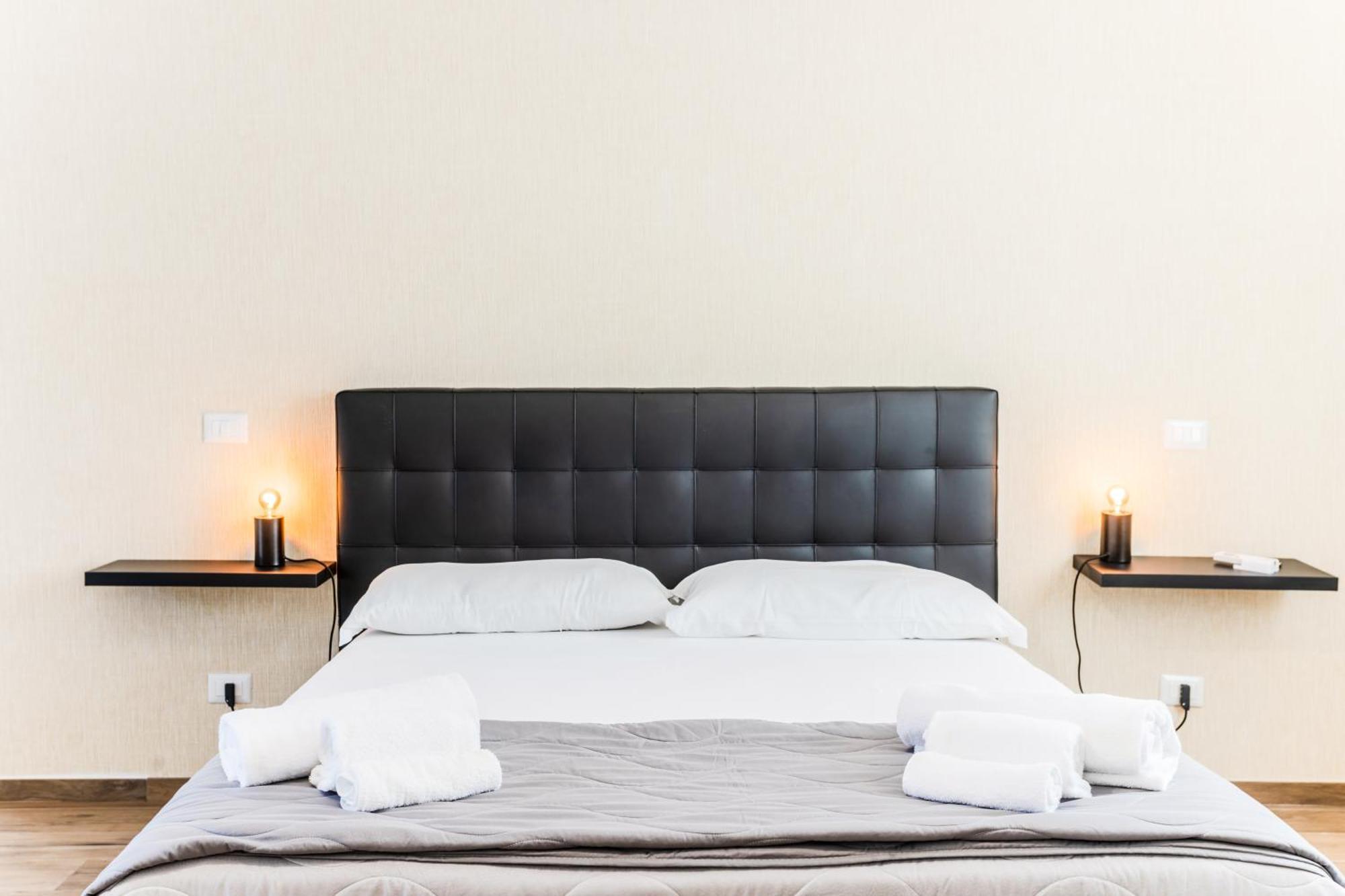 Pietramare Luxury Suites Μπάρι Εξωτερικό φωτογραφία