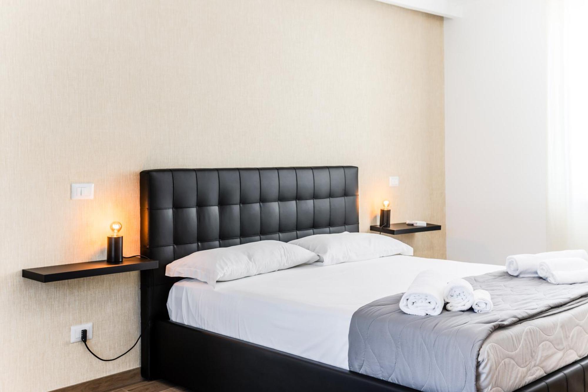 Pietramare Luxury Suites Μπάρι Εξωτερικό φωτογραφία