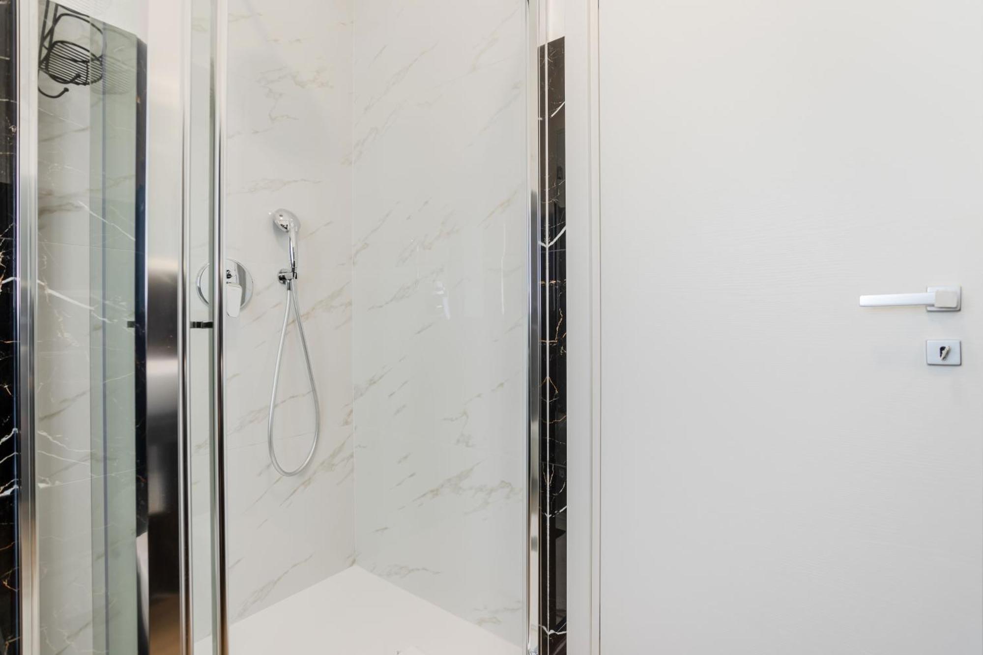 Pietramare Luxury Suites Μπάρι Εξωτερικό φωτογραφία
