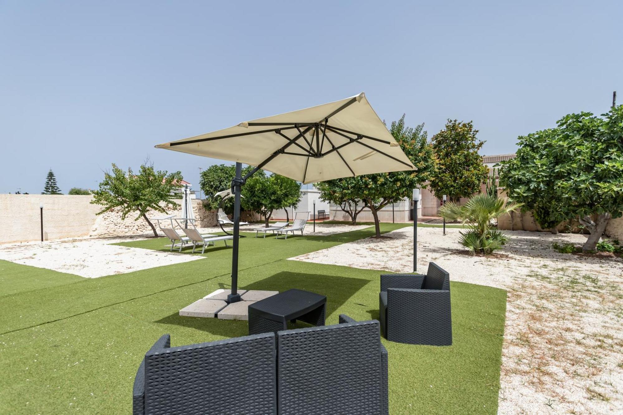 Pietramare Luxury Suites Μπάρι Εξωτερικό φωτογραφία