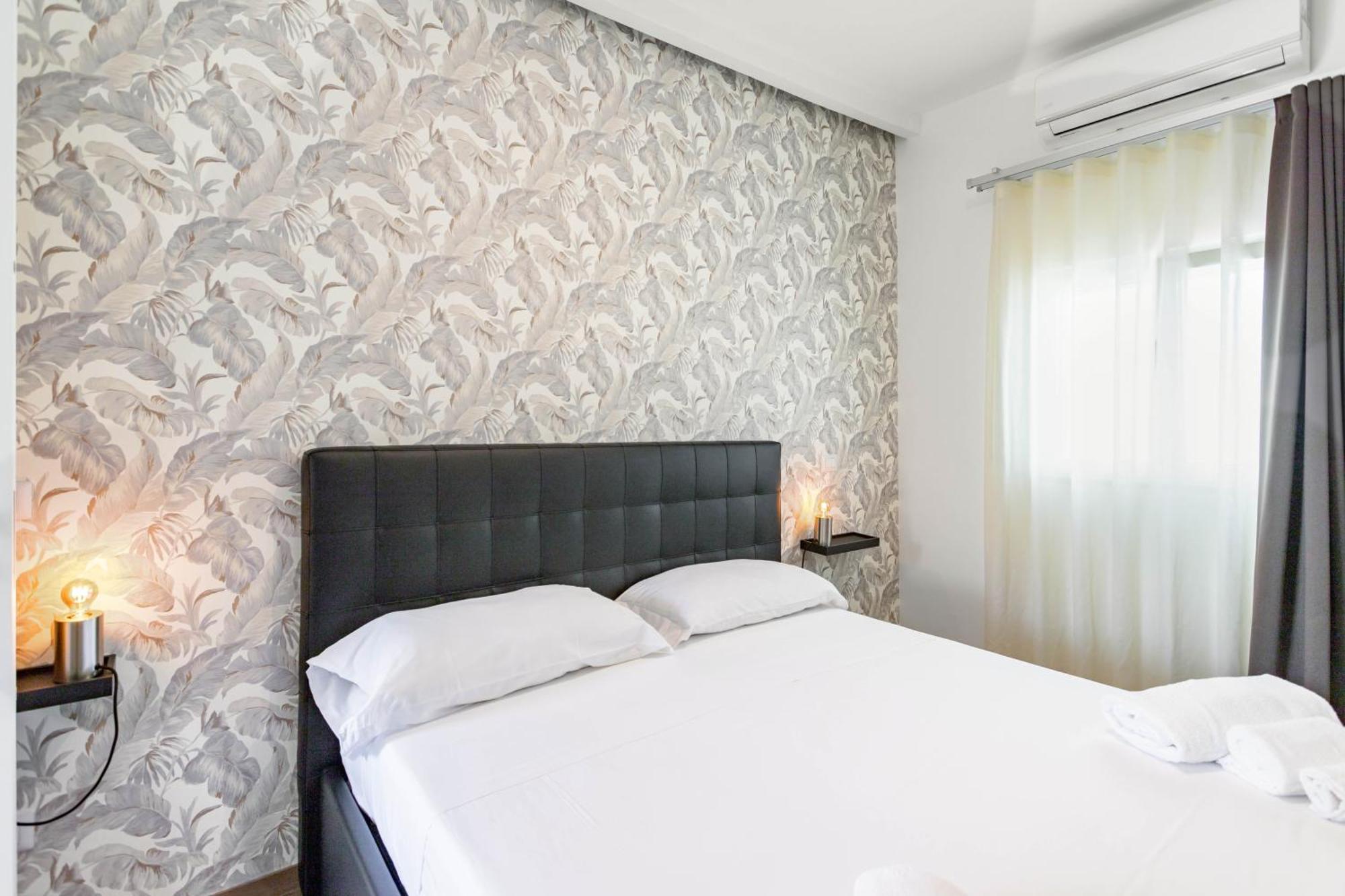 Pietramare Luxury Suites Μπάρι Εξωτερικό φωτογραφία