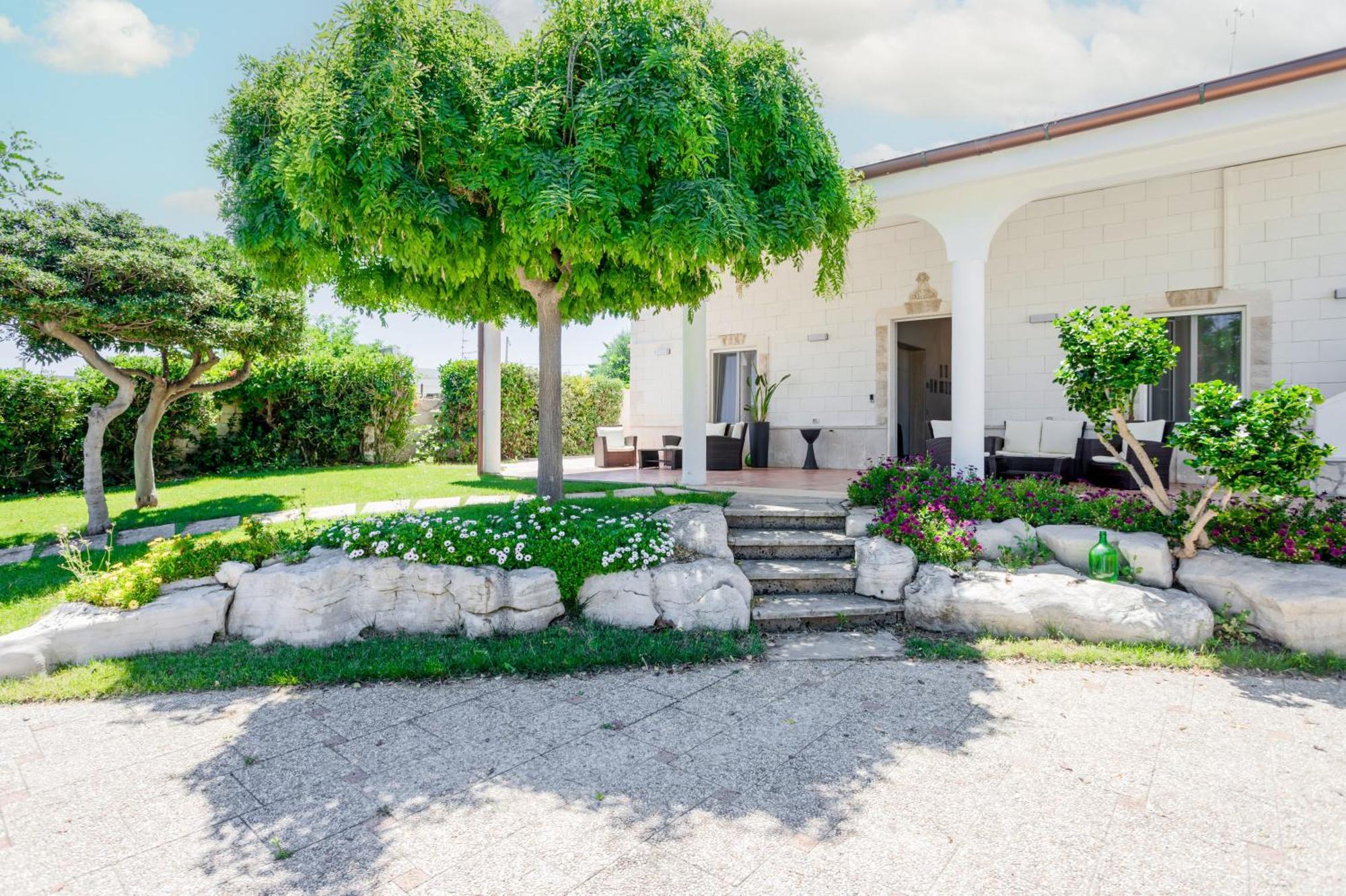 Pietramare Luxury Suites Μπάρι Εξωτερικό φωτογραφία