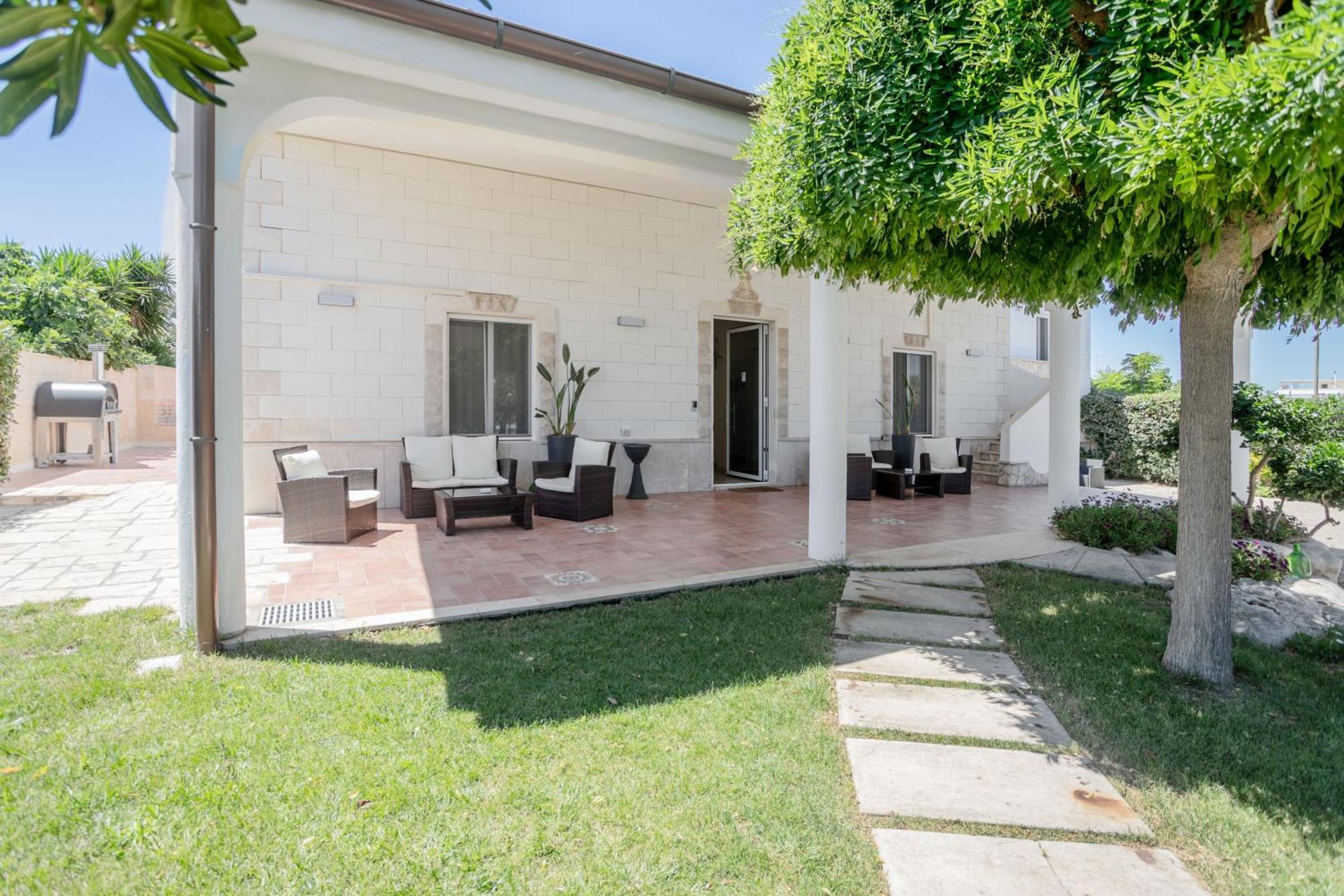 Pietramare Luxury Suites Μπάρι Εξωτερικό φωτογραφία