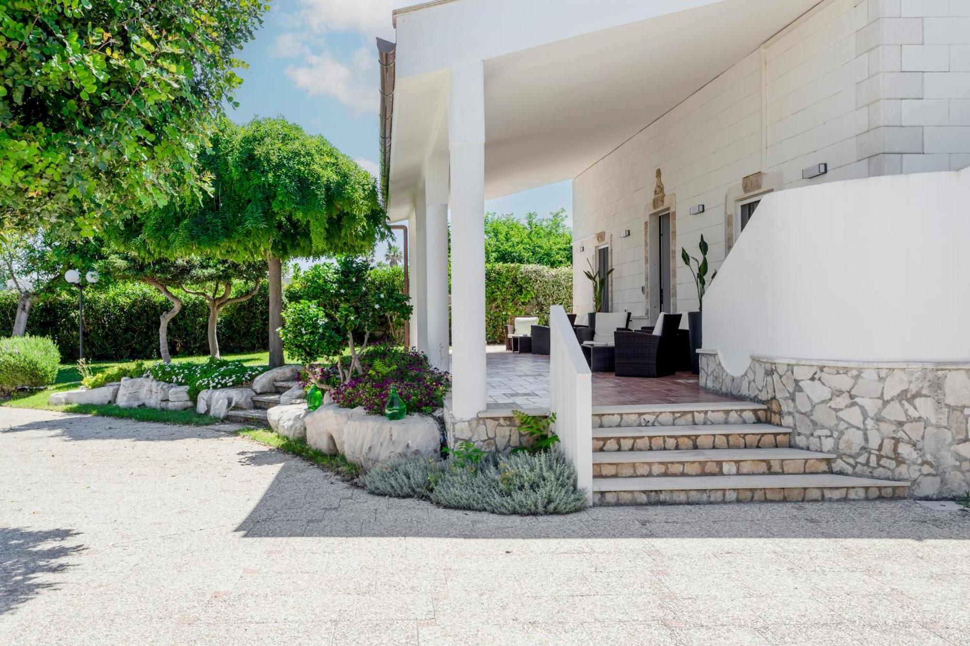 Pietramare Luxury Suites Μπάρι Εξωτερικό φωτογραφία