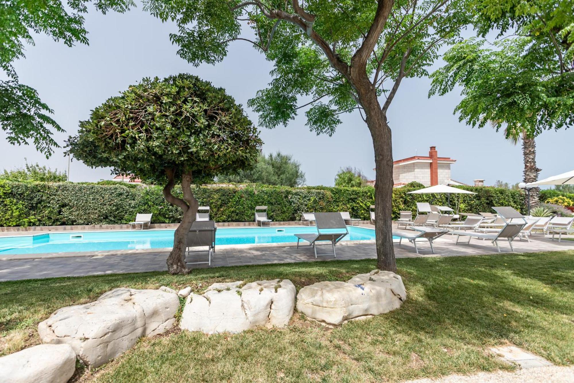 Pietramare Luxury Suites Μπάρι Εξωτερικό φωτογραφία